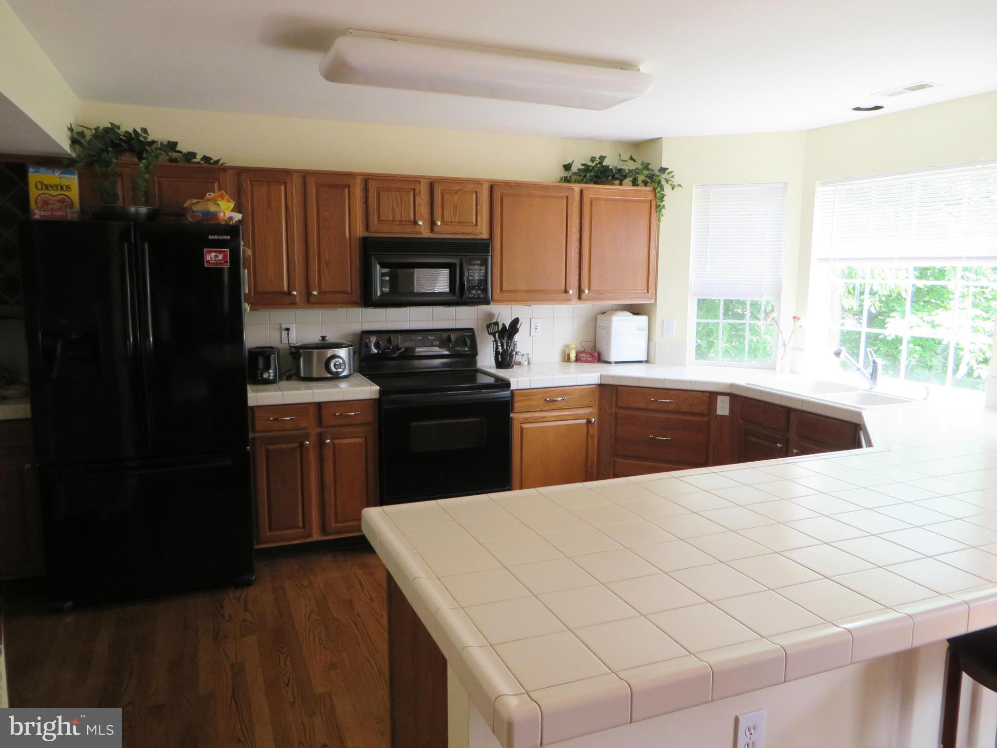 HUNTING QUARTERS - Residential