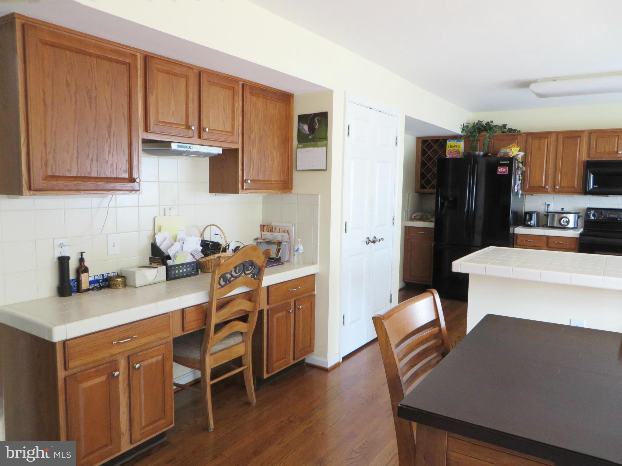 HUNTING QUARTERS - Residential