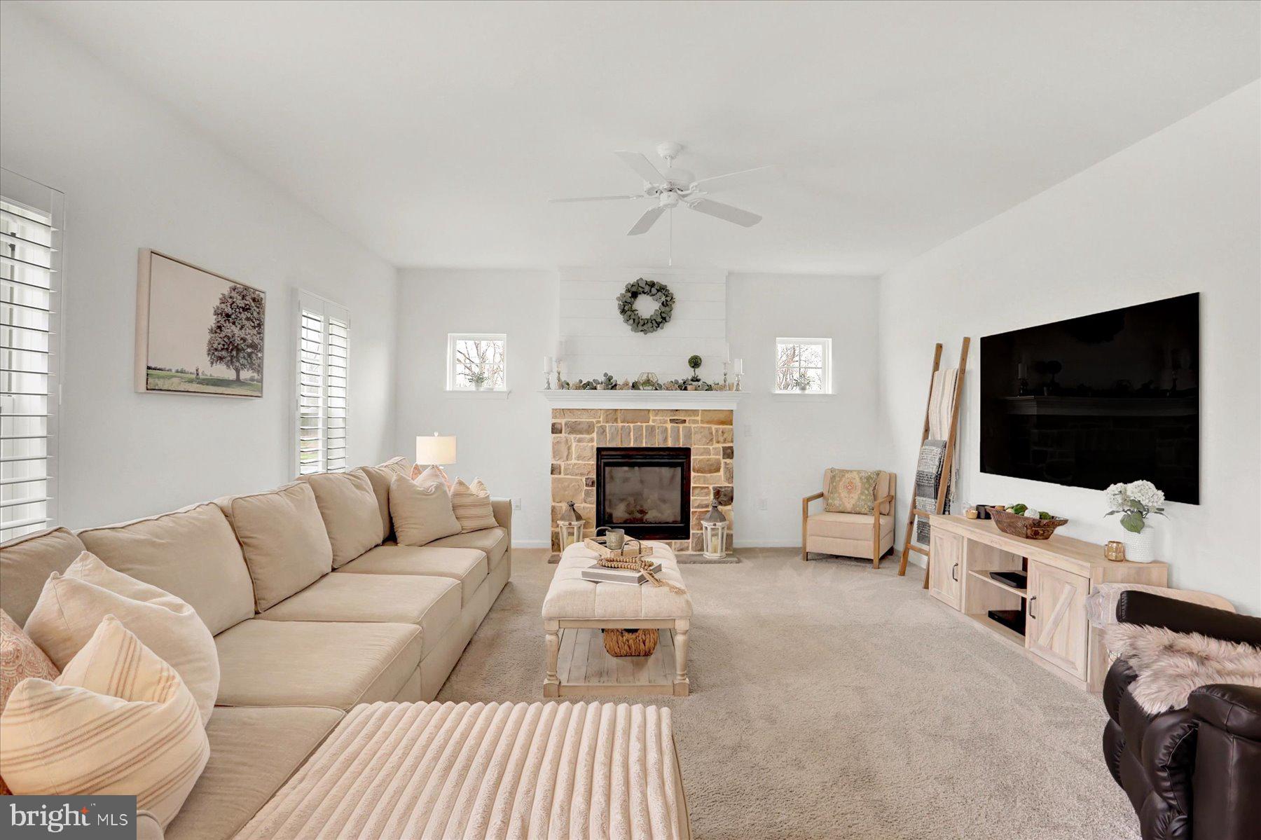 MEADOWBROOK FARMS - Residential