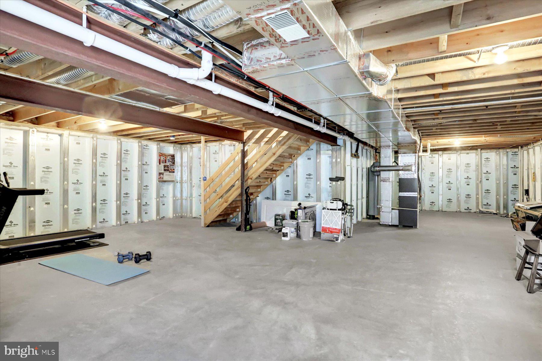 MEADOWBROOK FARMS - Residential