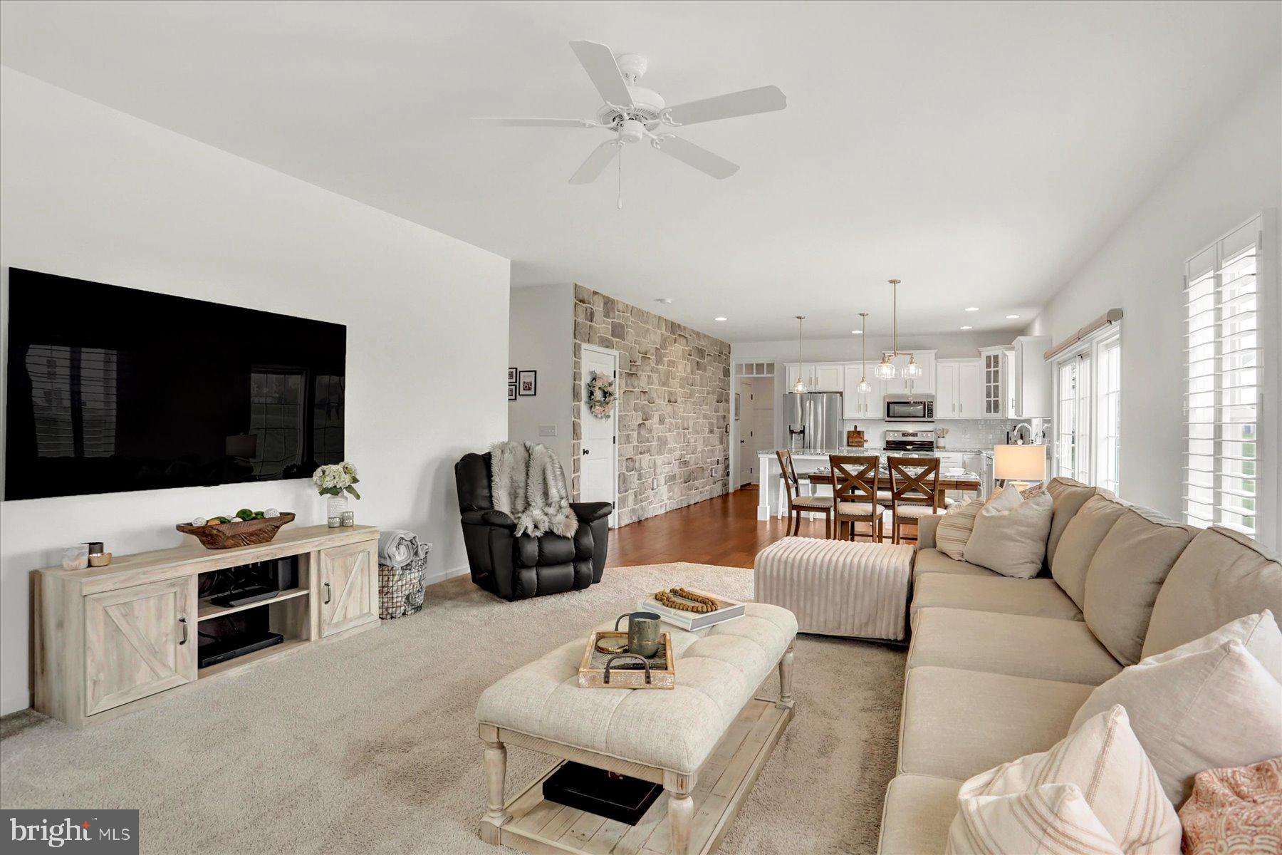 MEADOWBROOK FARMS - Residential