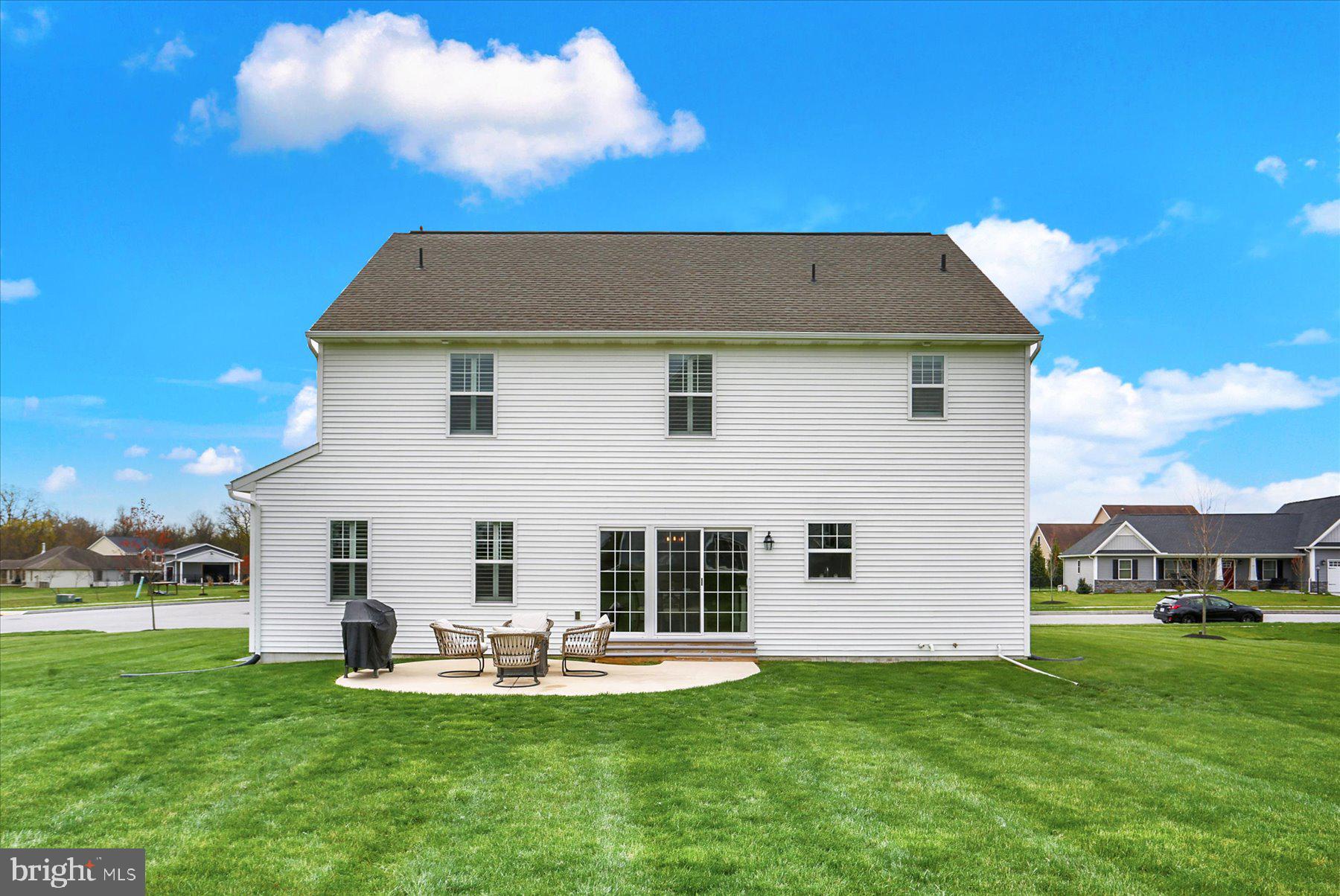 MEADOWBROOK FARMS - Residential