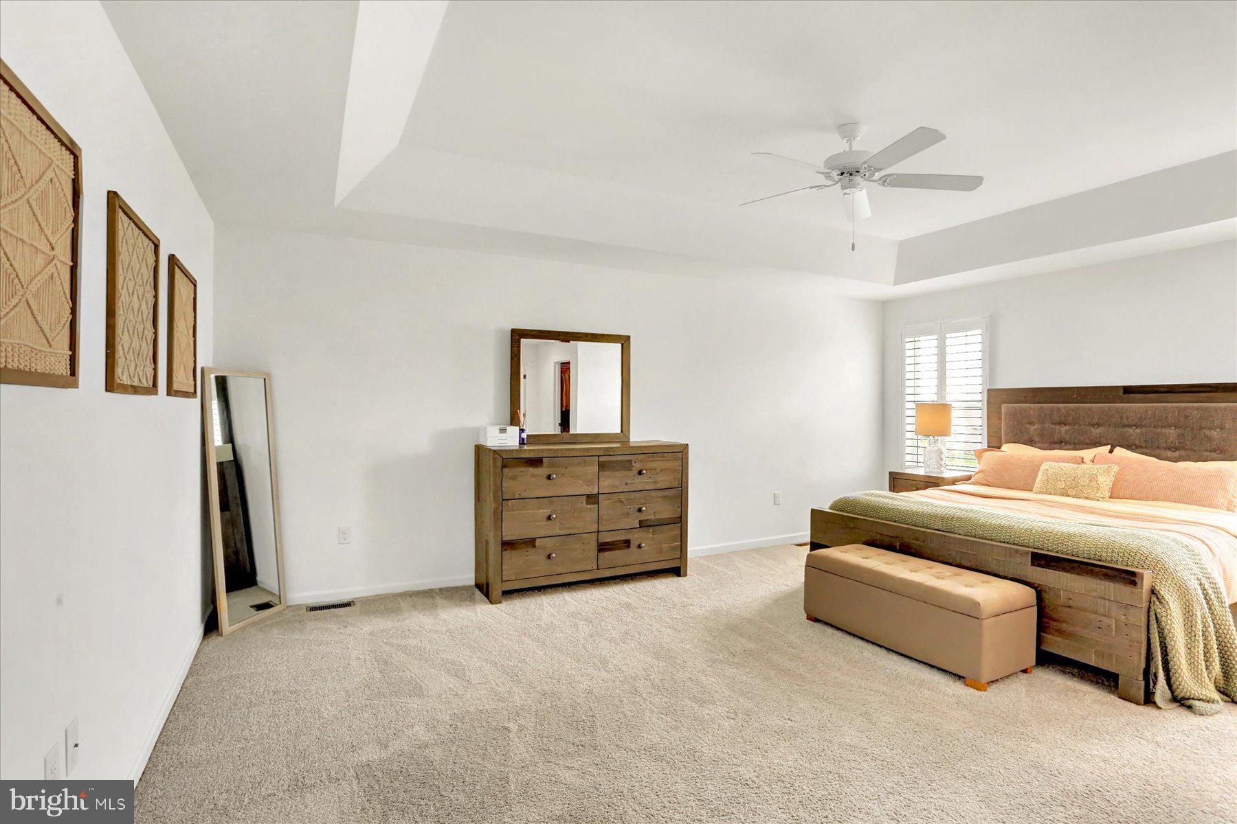 MEADOWBROOK FARMS - Residential