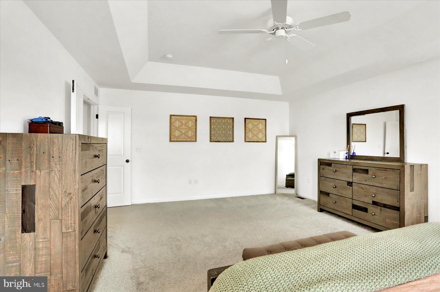 MEADOWBROOK FARMS - Residential