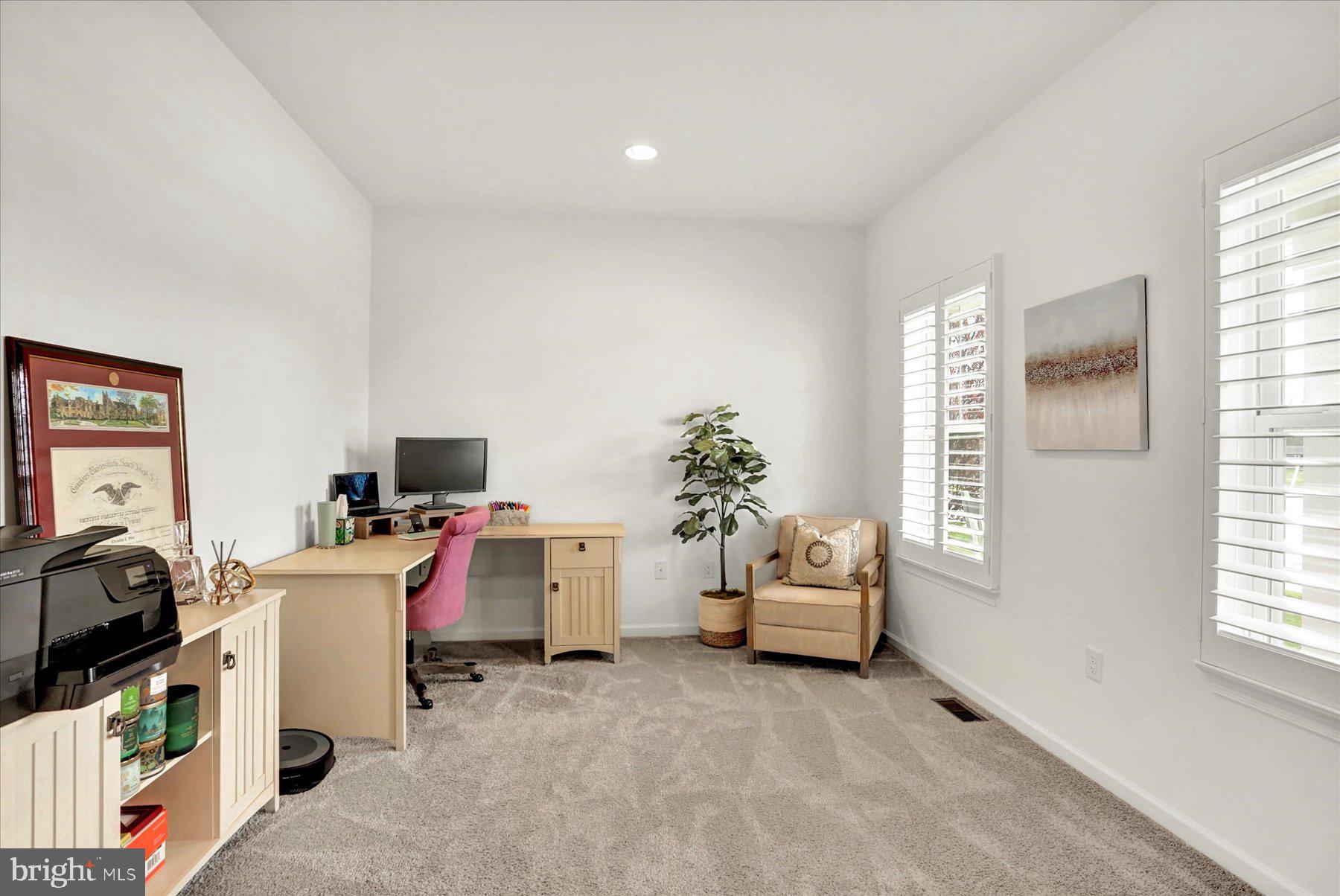 MEADOWBROOK FARMS - Residential