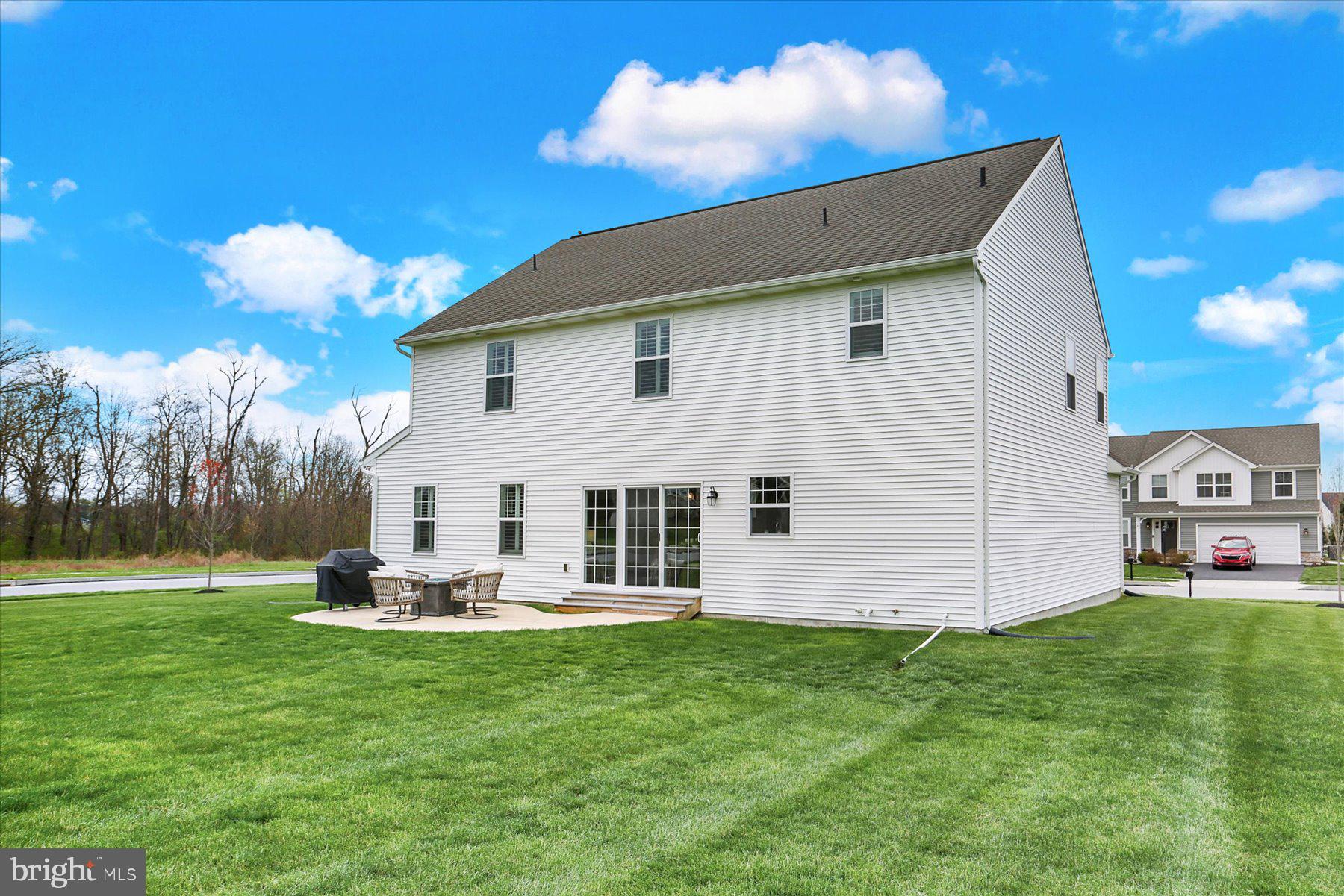 MEADOWBROOK FARMS - Residential