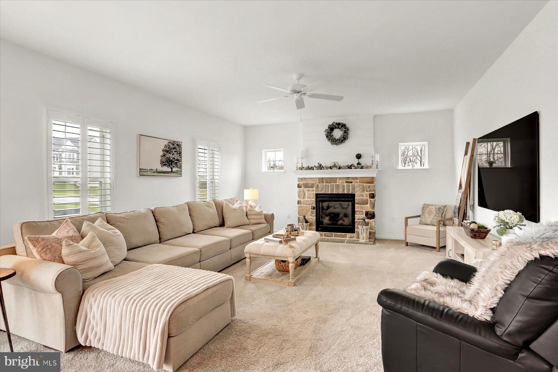 MEADOWBROOK FARMS - Residential