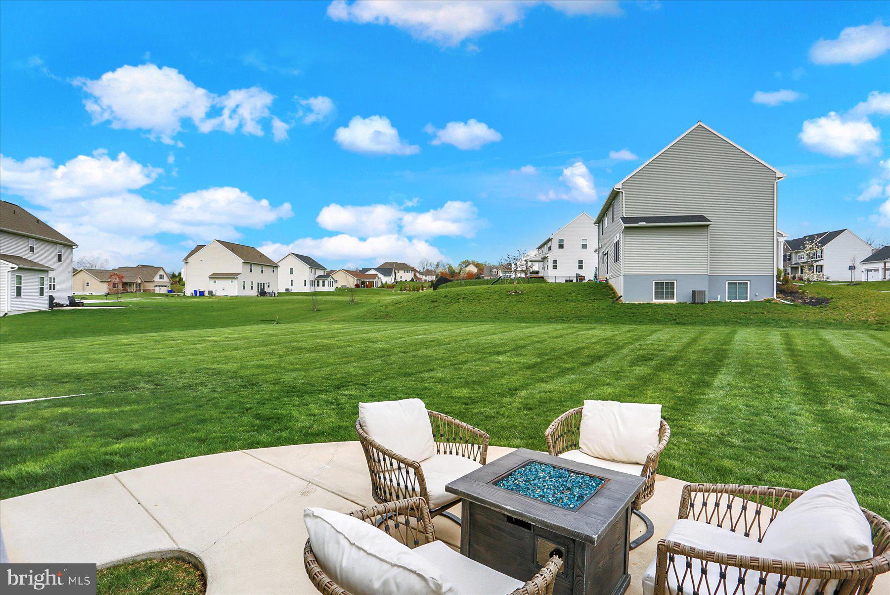 MEADOWBROOK FARMS - Residential