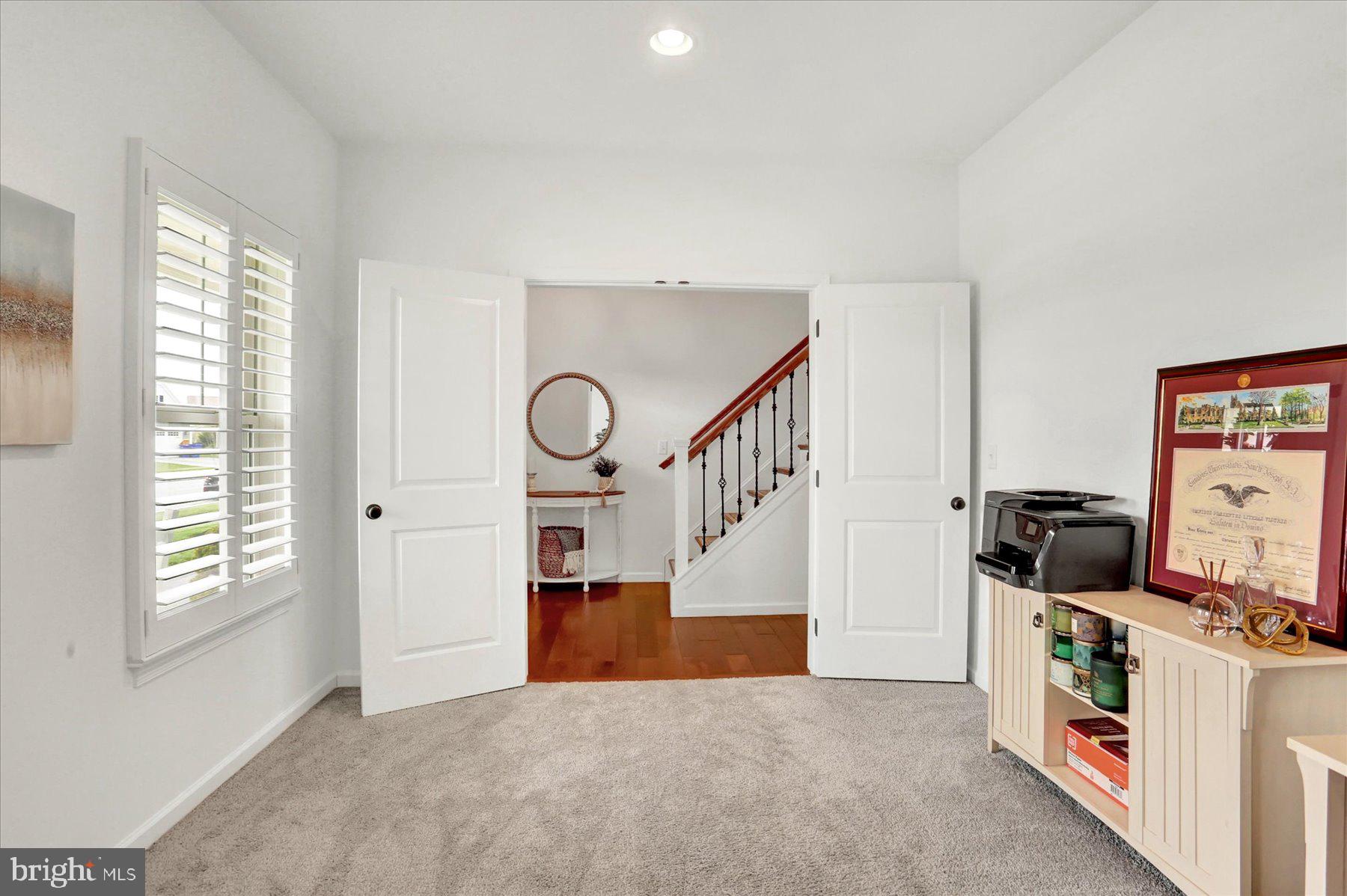 MEADOWBROOK FARMS - Residential