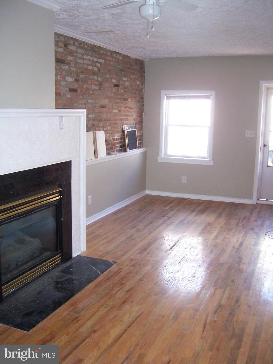 FEDERAL HILL HISTORIC DISTRICT - Residential Lease