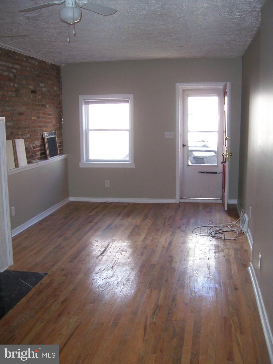 FEDERAL HILL HISTORIC DISTRICT - Residential Lease