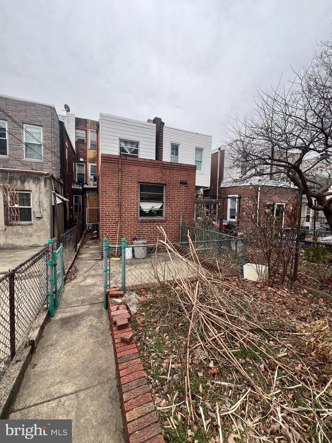 PASSYUNK SQUARE - Residential