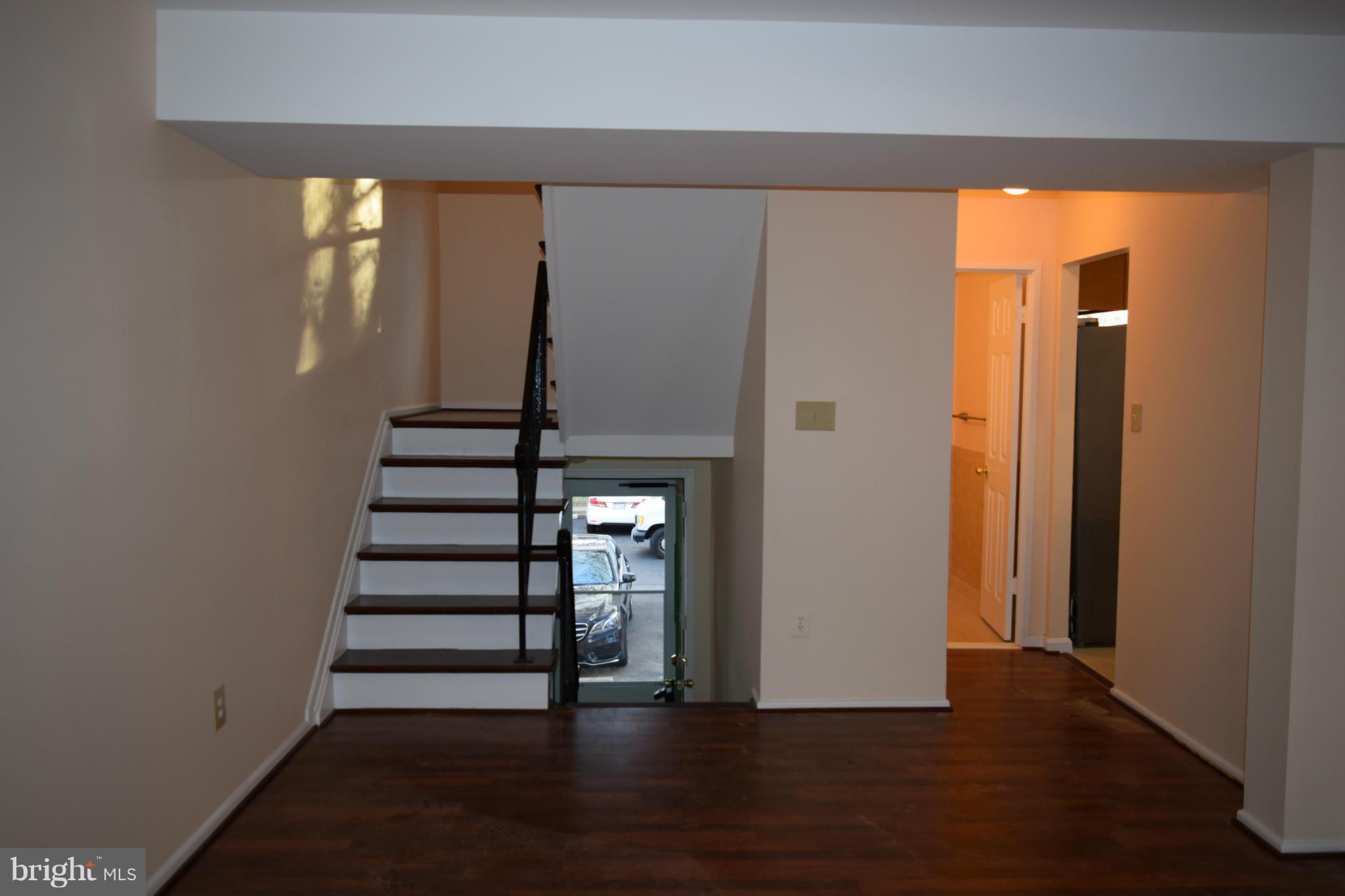 LAKE BRADDOCK - Residential