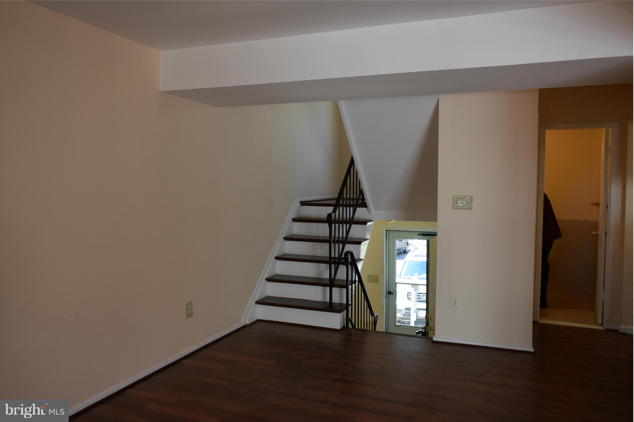 LAKE BRADDOCK - Residential