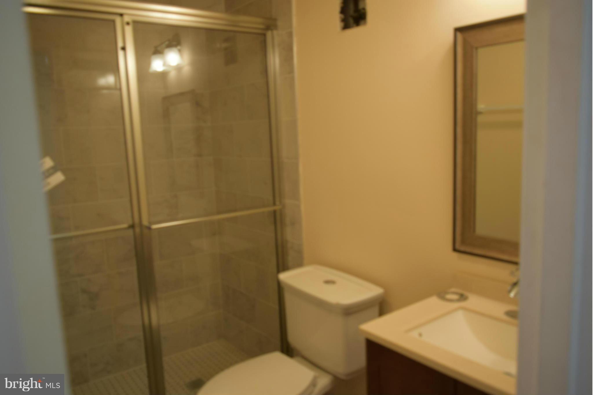 LAKE BRADDOCK - Residential