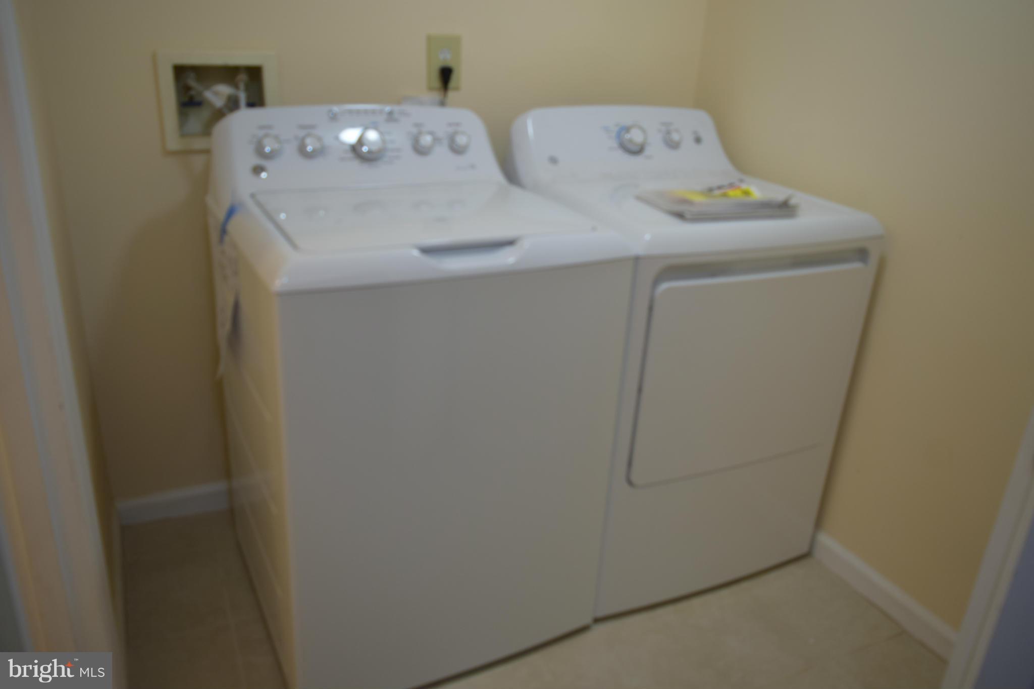 LAKE BRADDOCK - Residential