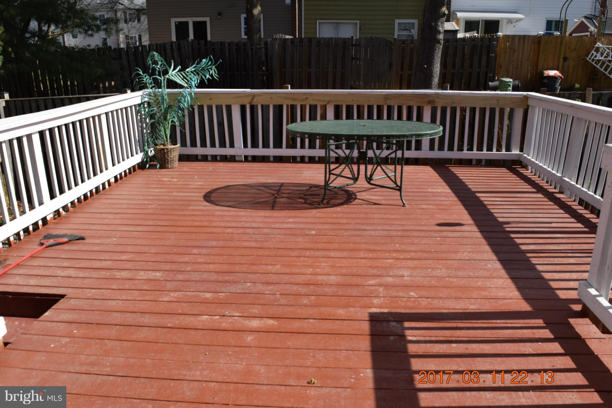 LAKE BRADDOCK - Residential