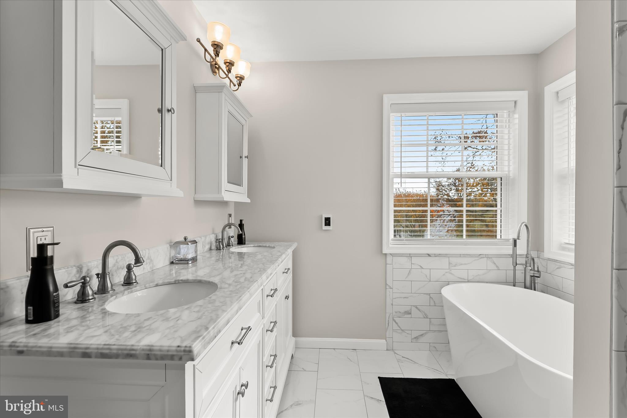 HURLINE FARMS - Residential