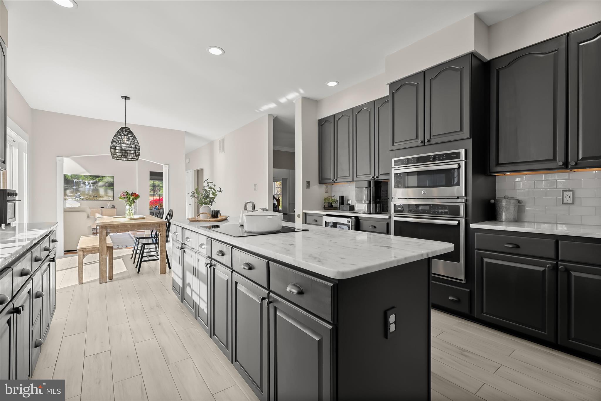 HURLINE FARMS - Residential