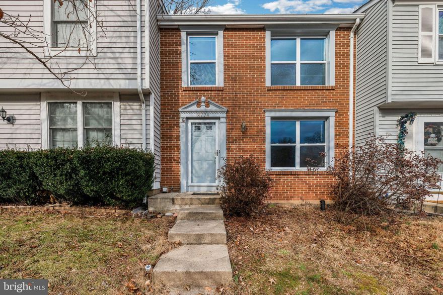 Beautiful 3 bedroom townhouse!  The home features hardwood floors throughout the main level, separate living and dining room with bright natural light. Three good size hardwood floor bedrooms with plenty of natural light. Lower level features spacious room, a half bath and plenty of storage. Fantastic location, just minutes to Fairfax County Parkway.