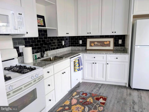 Condo For Sale - 2515 Baltimore Road #8<br/> Montgomery County, ROCKVILLE, MD 20853