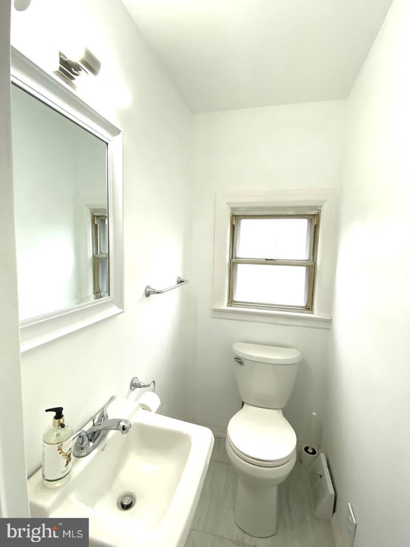 864 WHITEHORSE MERCERVILLE ROAD