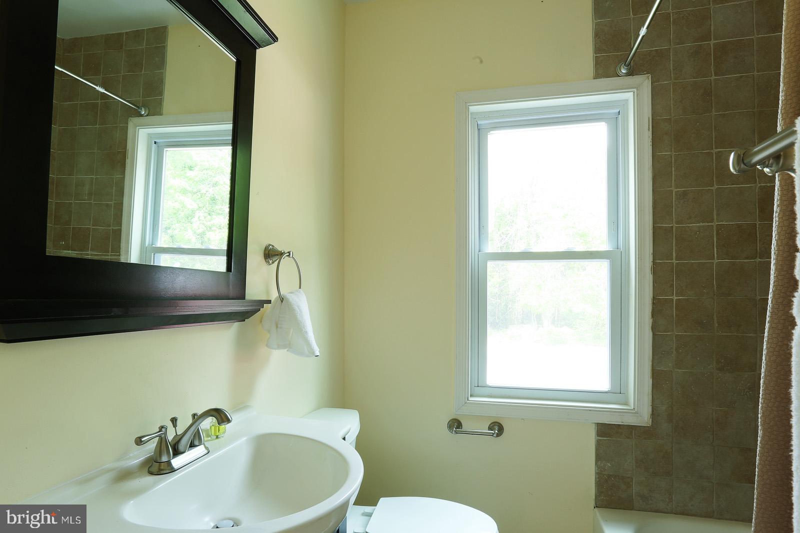 CLINTON - Residential