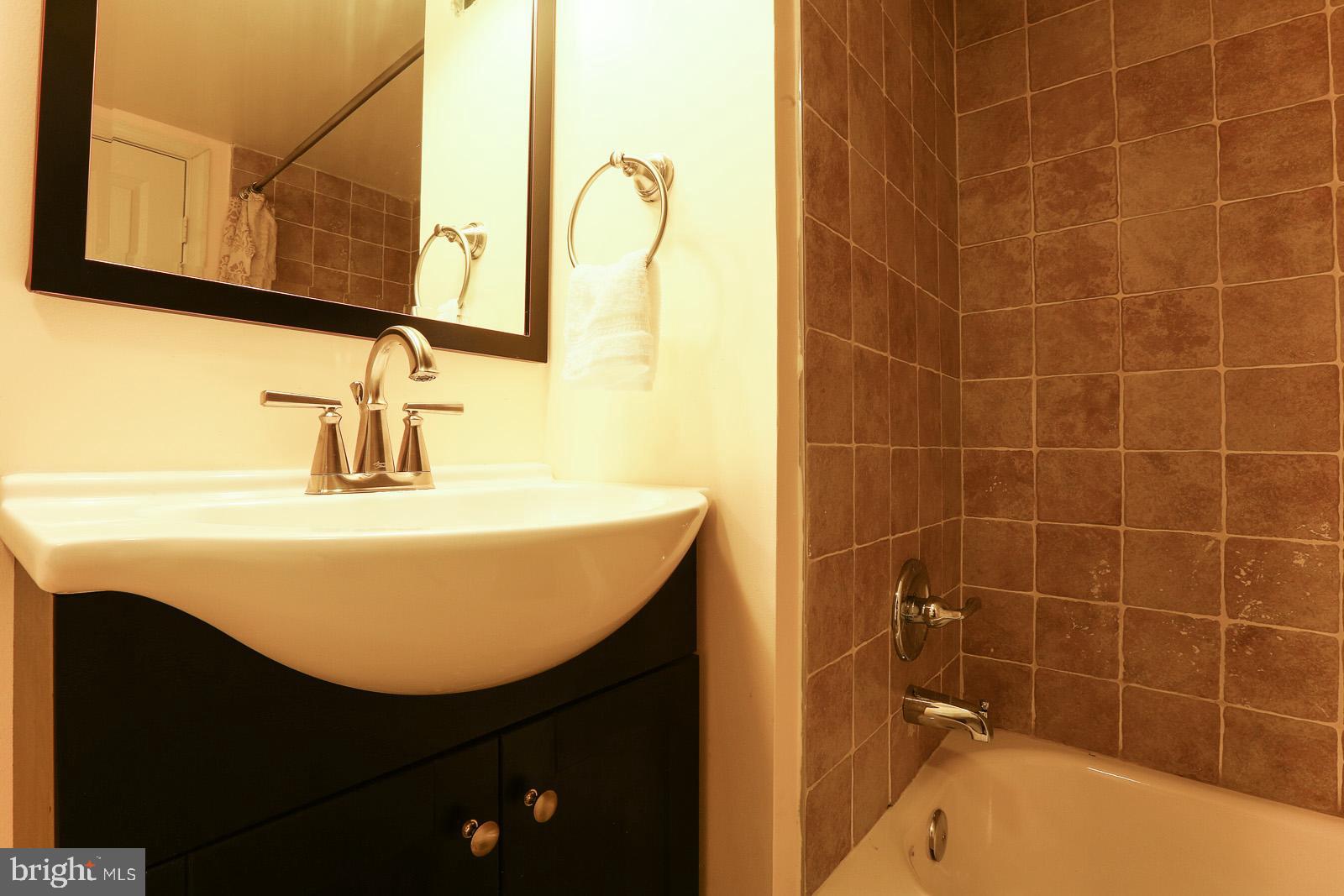 CLINTON - Residential