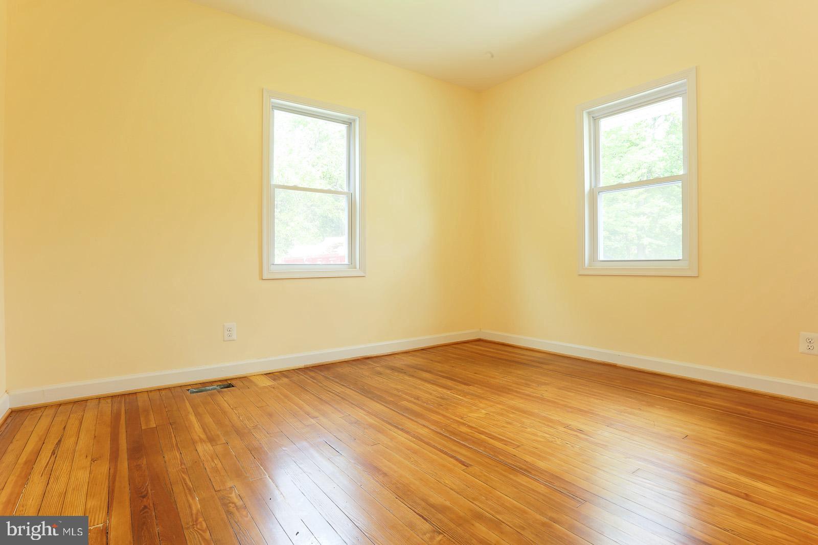 CLINTON - Residential