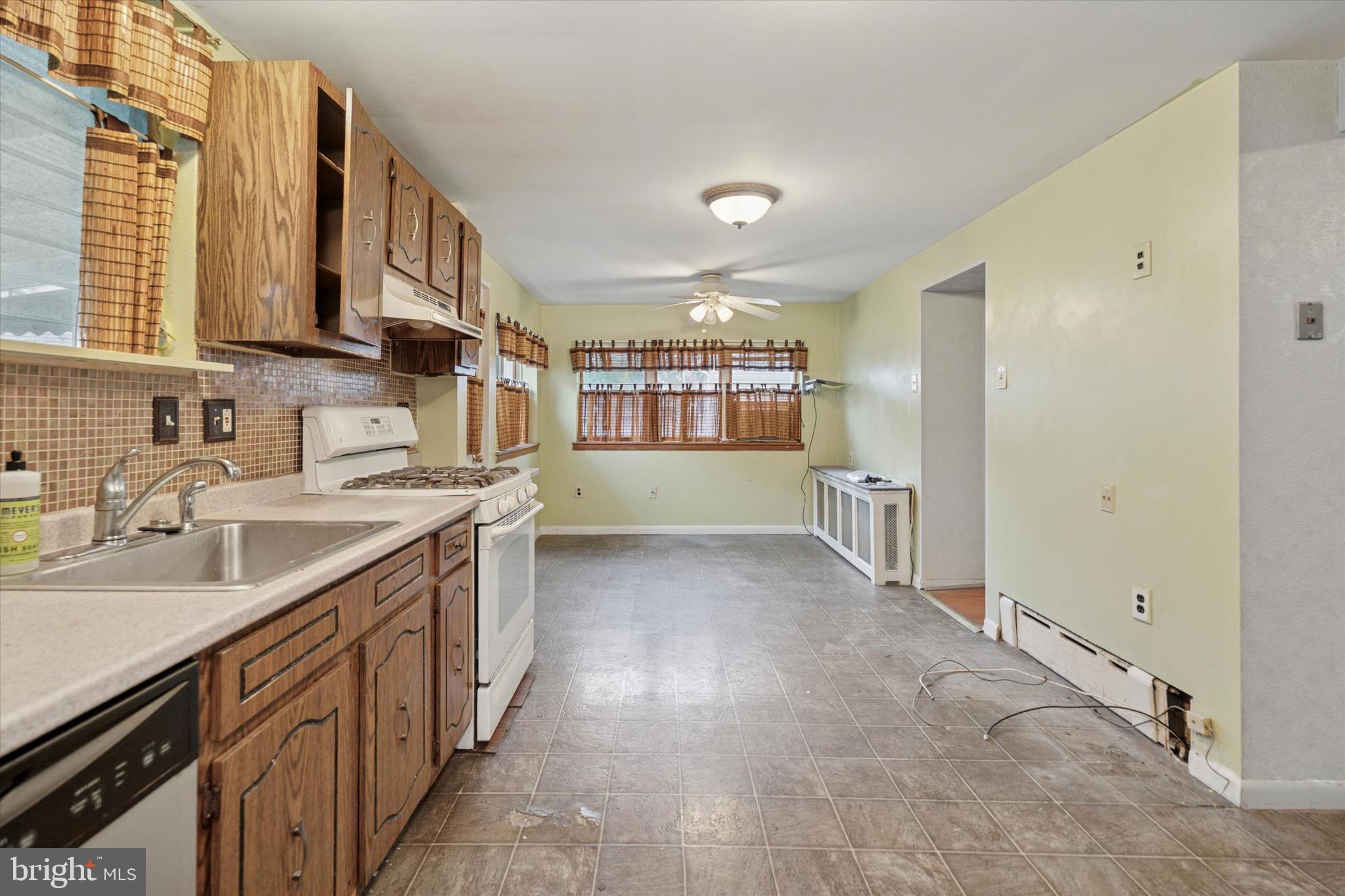 DREXEL HILL - Residential