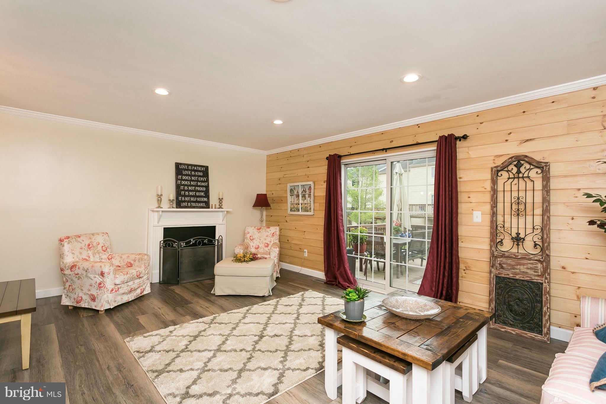 SILVER SPRING STATION - Residential