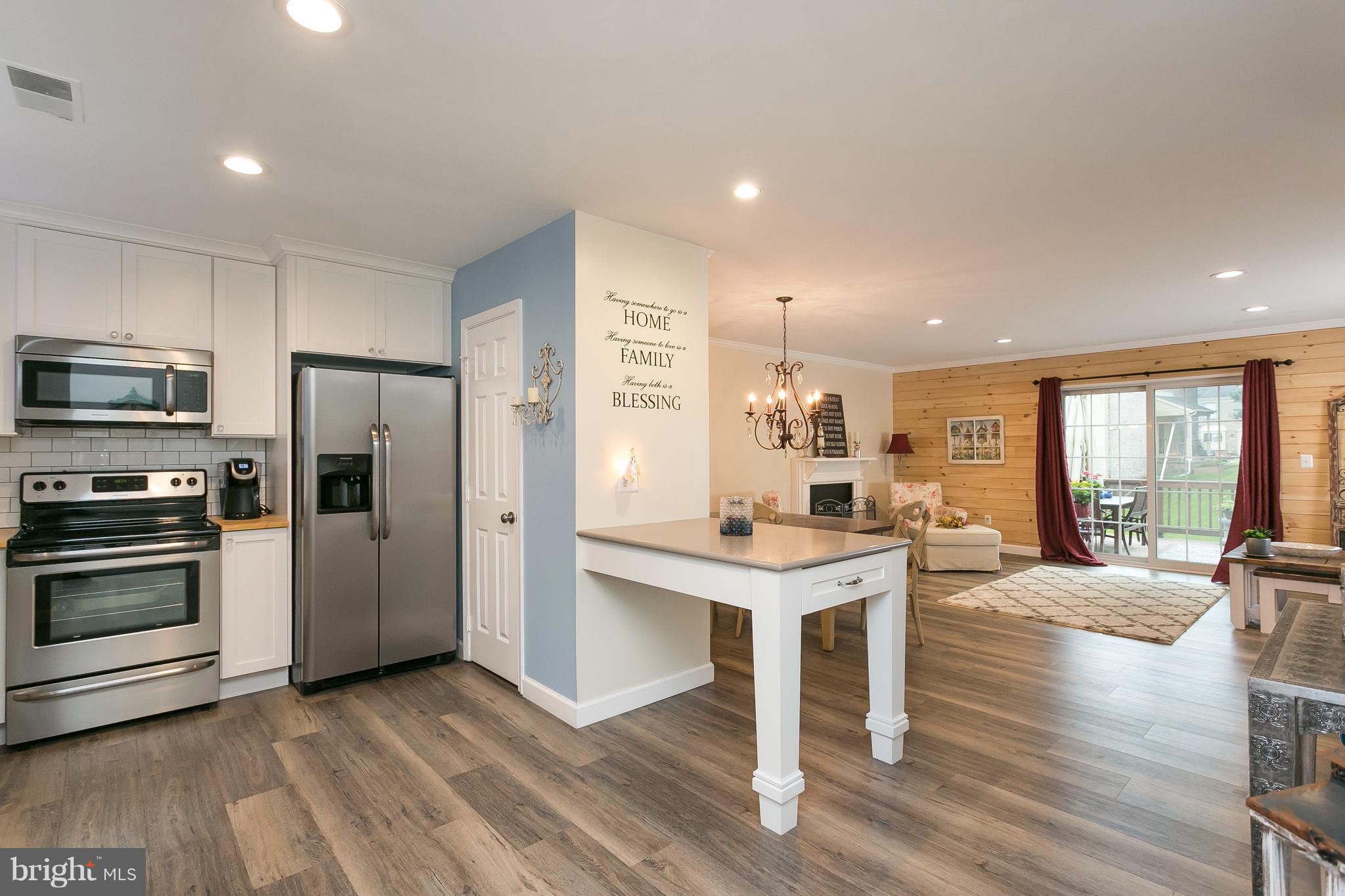 SILVER SPRING STATION - Residential