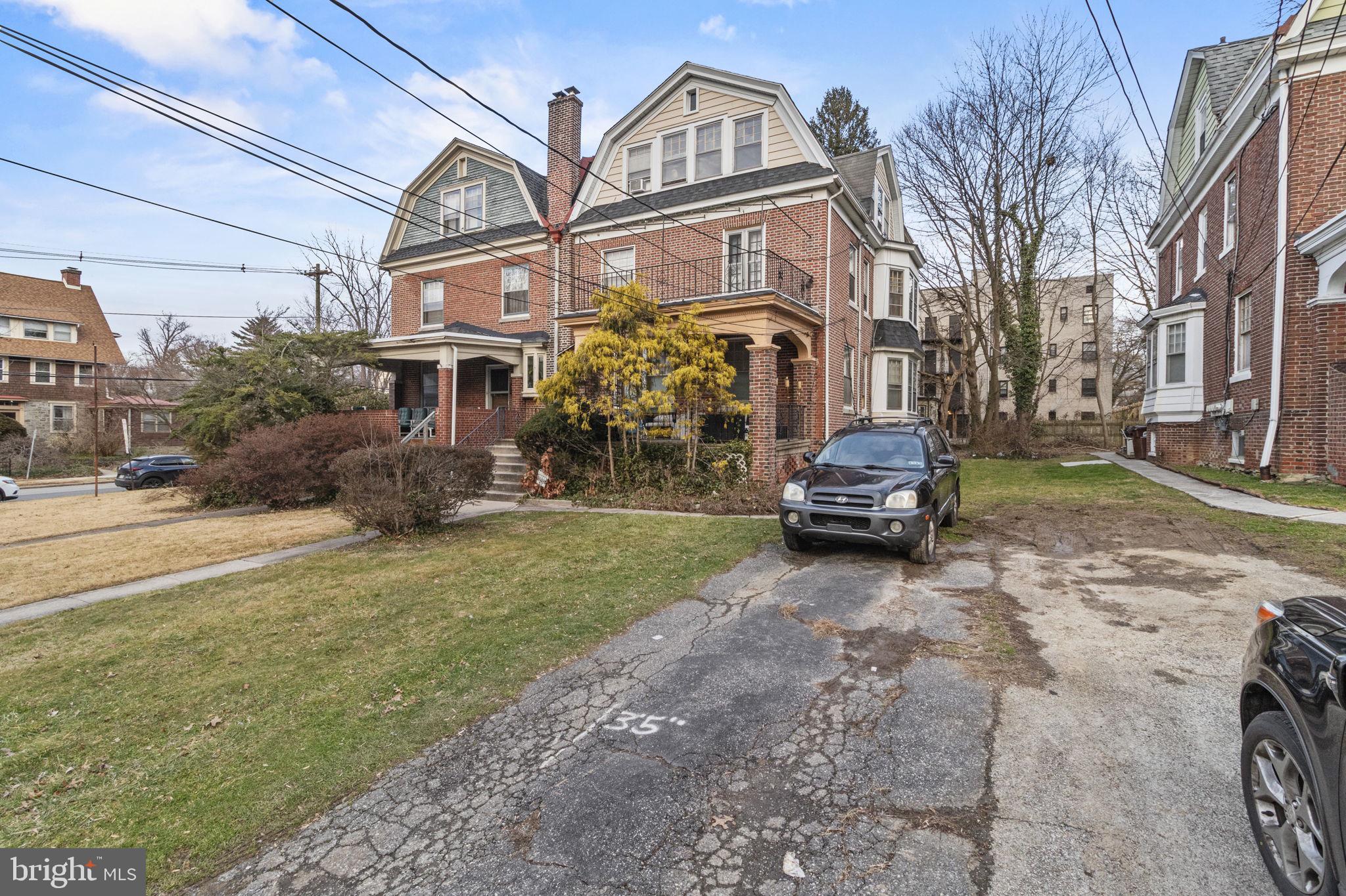 LANSDOWNE - Residential Income
