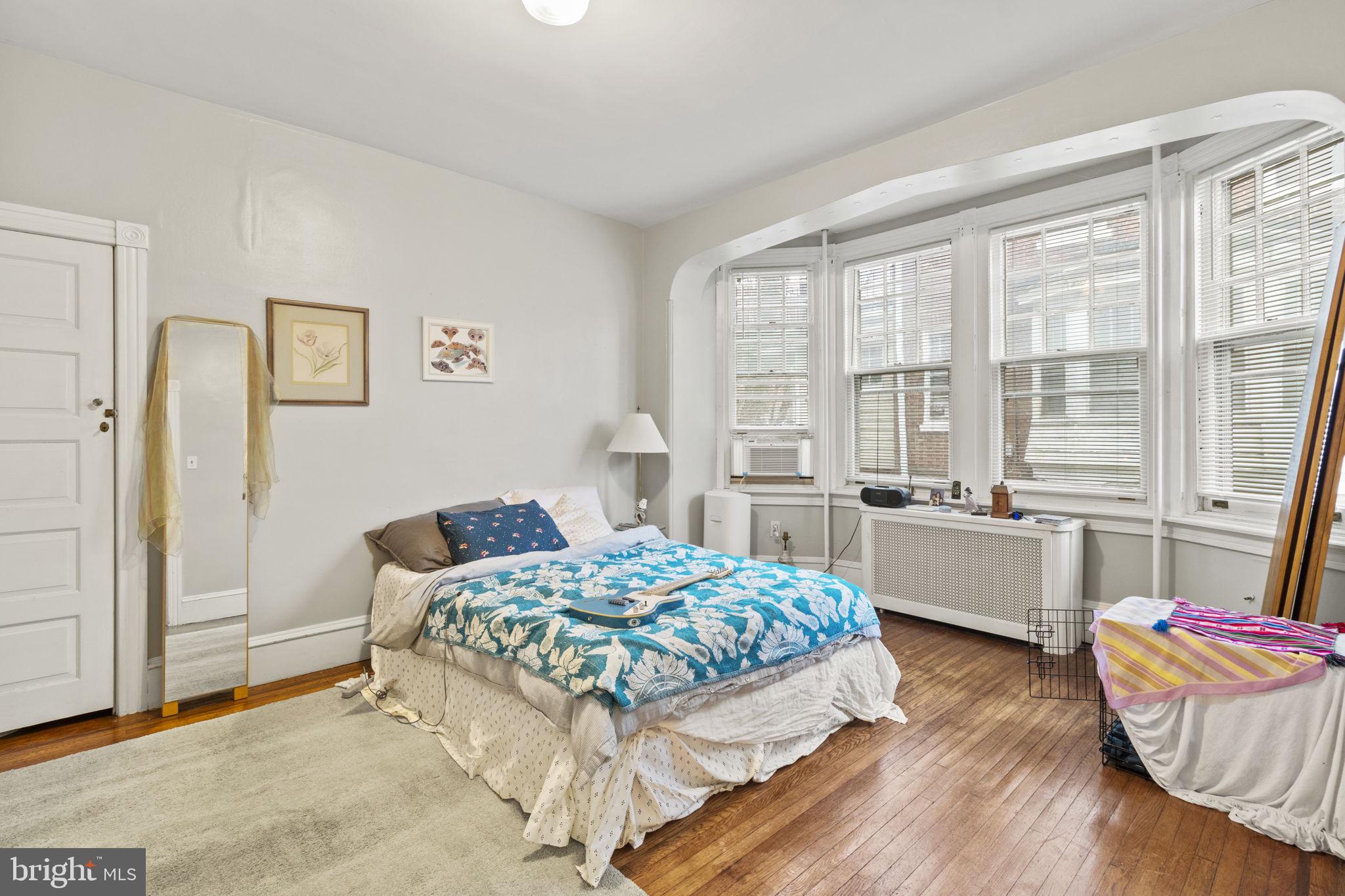 LANSDOWNE - Residential Income