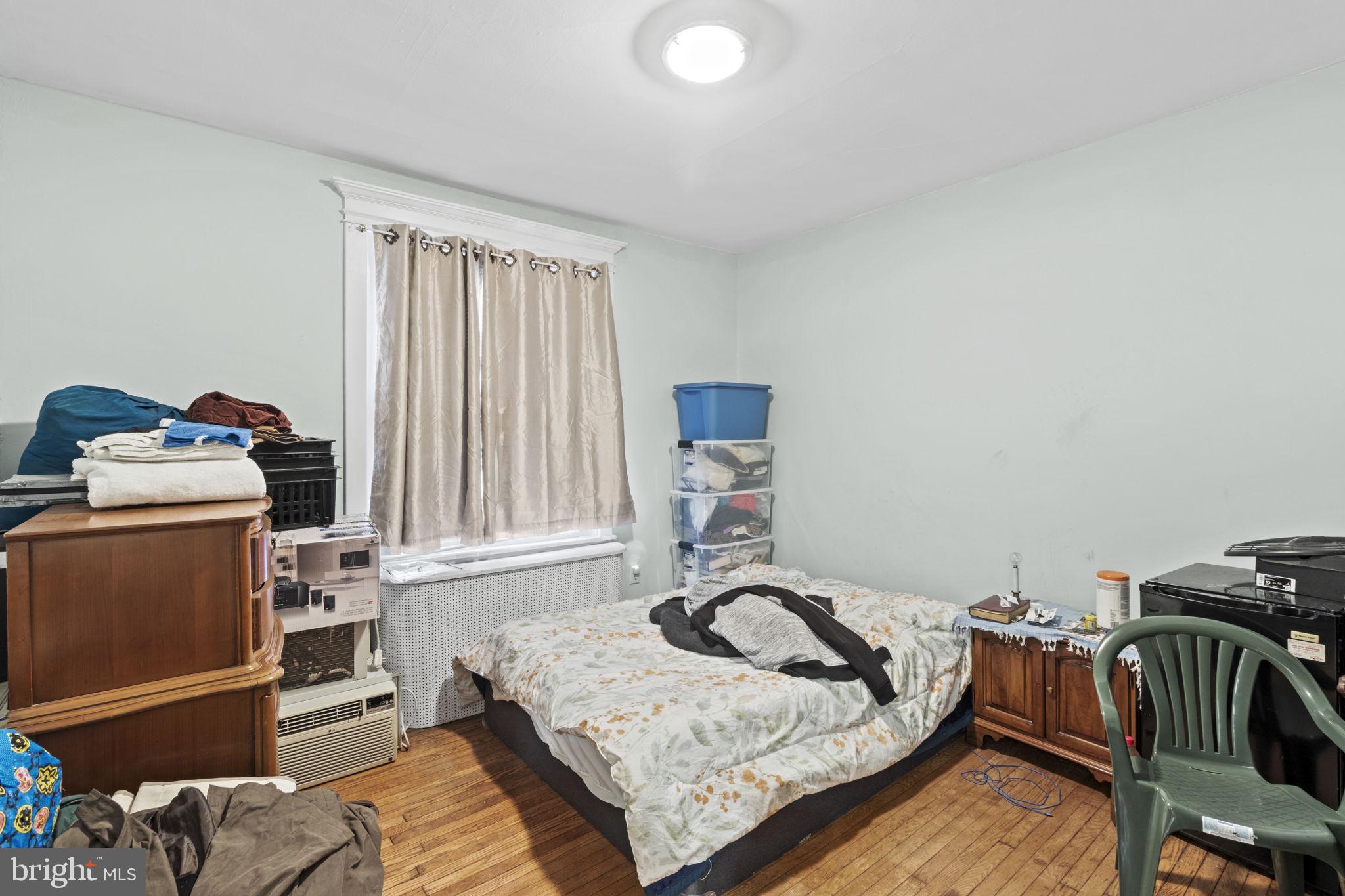 LANSDOWNE - Residential Income