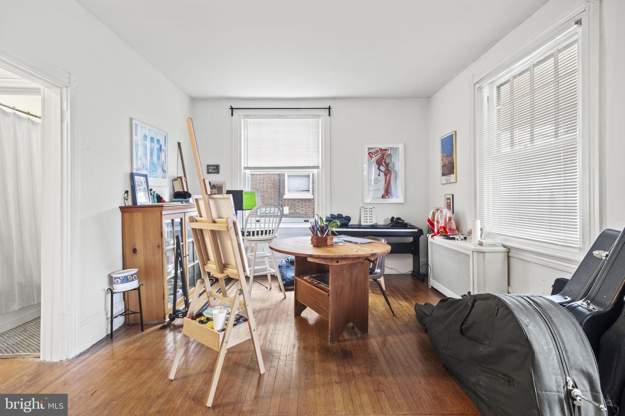 LANSDOWNE - Residential Income