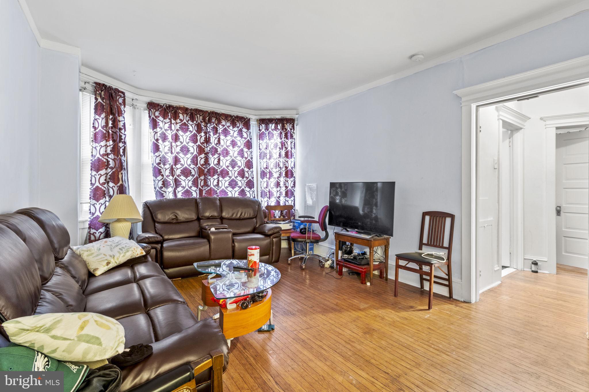 LANSDOWNE - Residential Income