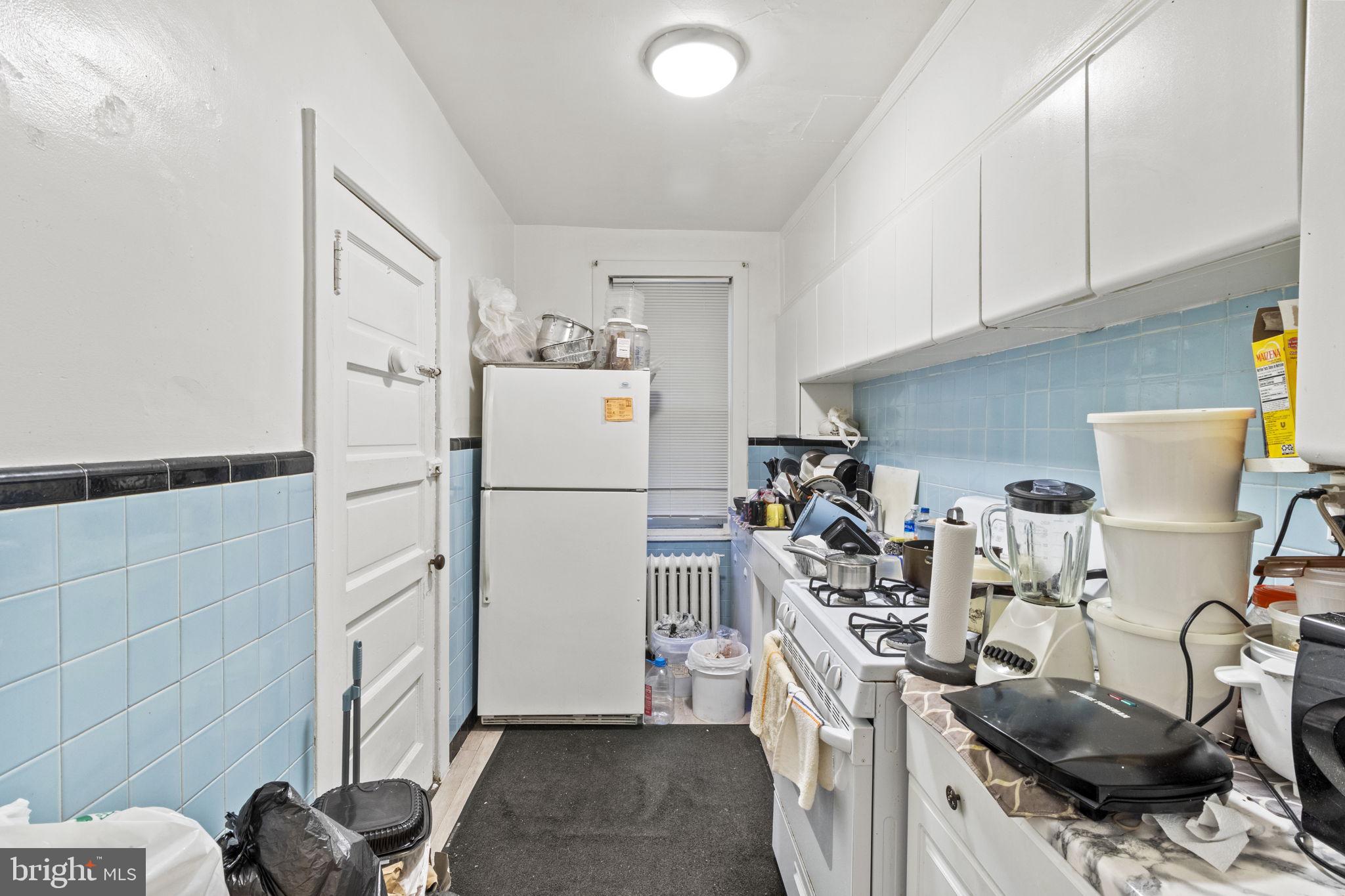 LANSDOWNE - Residential Income