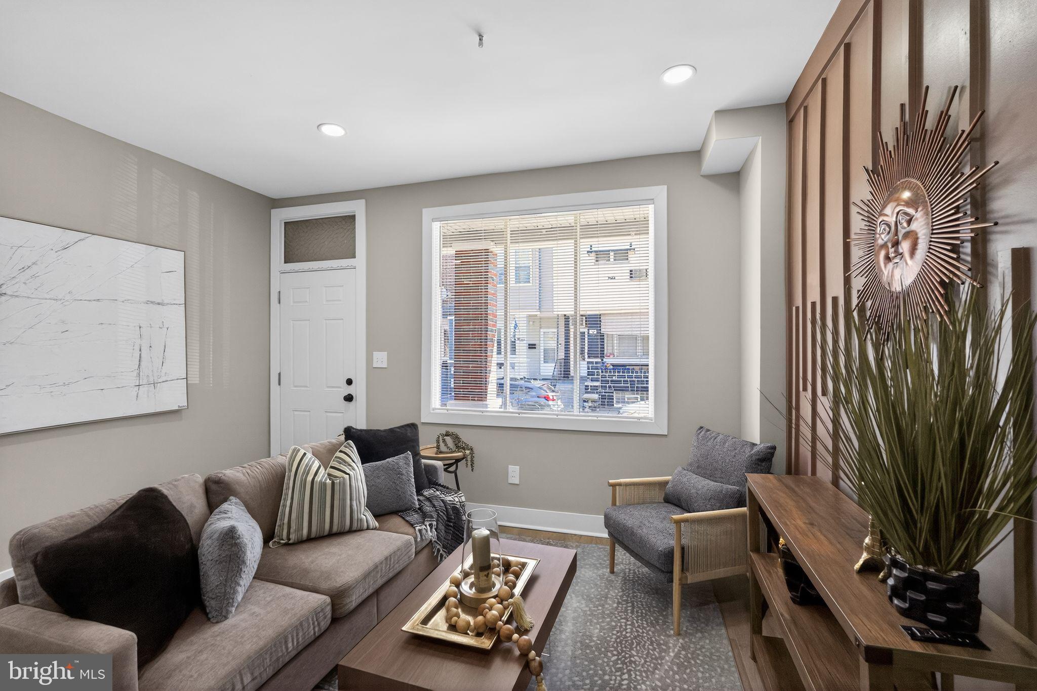 WHITMAN - Residential