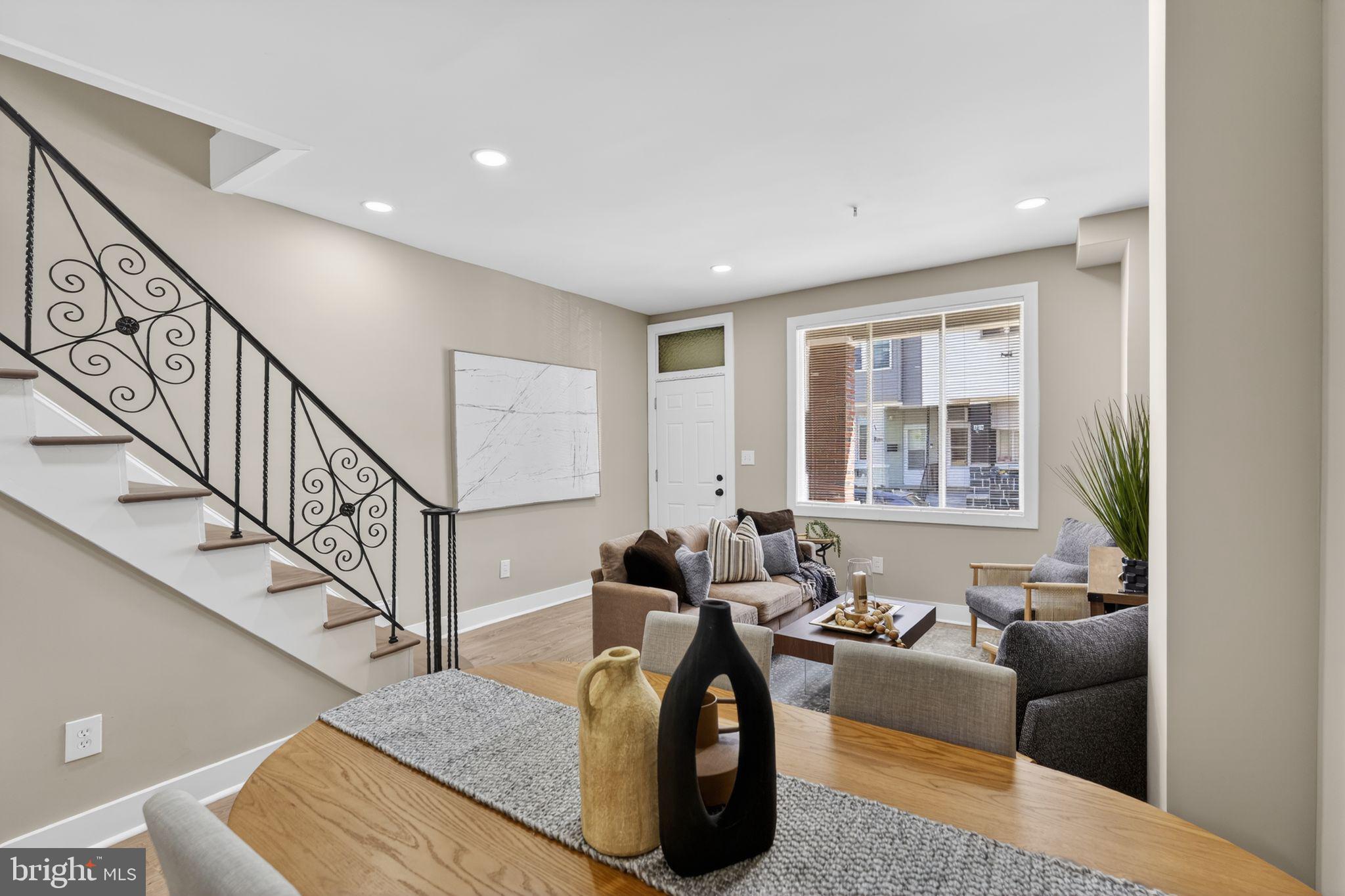 WHITMAN - Residential