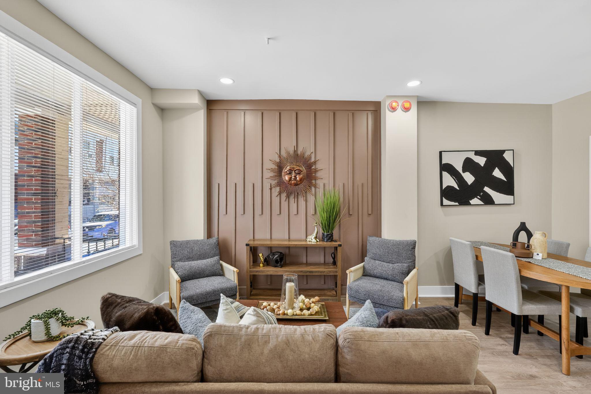 WHITMAN - Residential