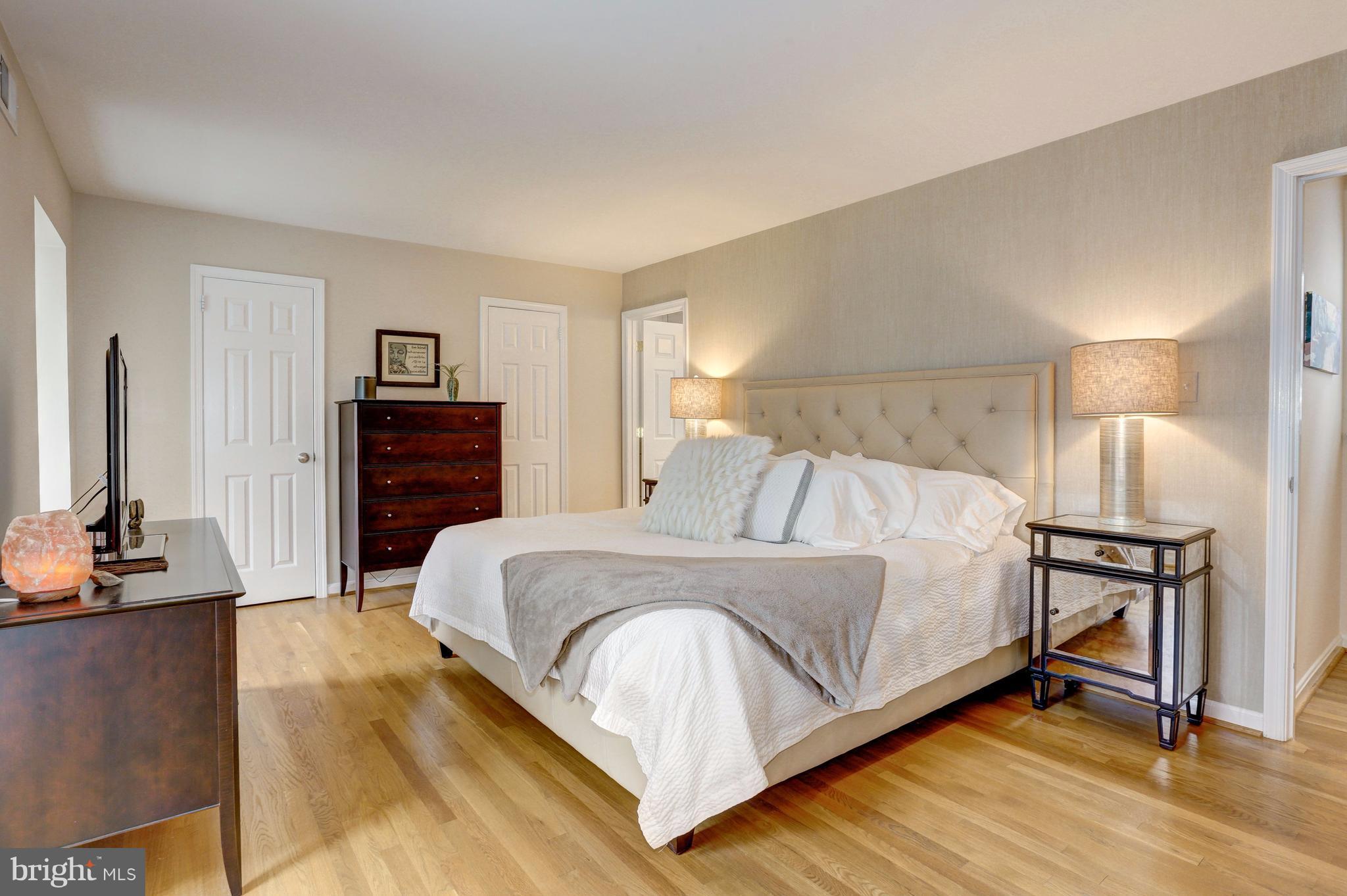 EAST GATE OF POTOMAC - Residential