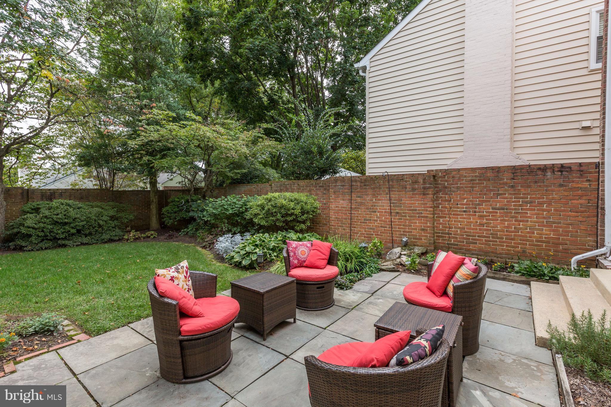 EAST GATE OF POTOMAC - Residential