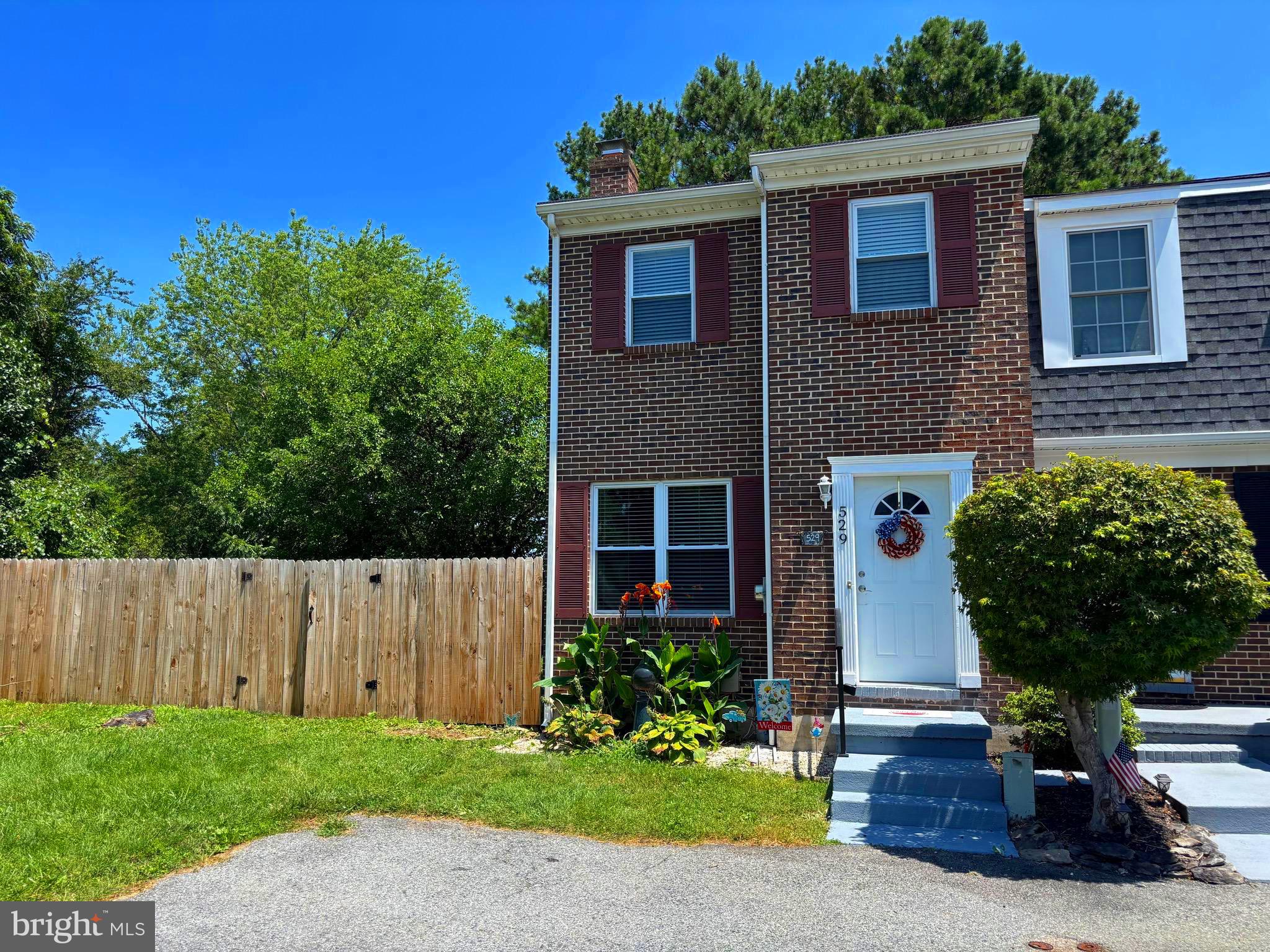 529 SPARROW COURT