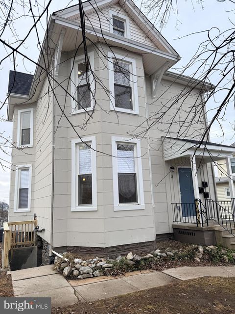 Homes For Rent - 3 E Overlea Avenue #3<br/> BALTIMORE, MD 21206