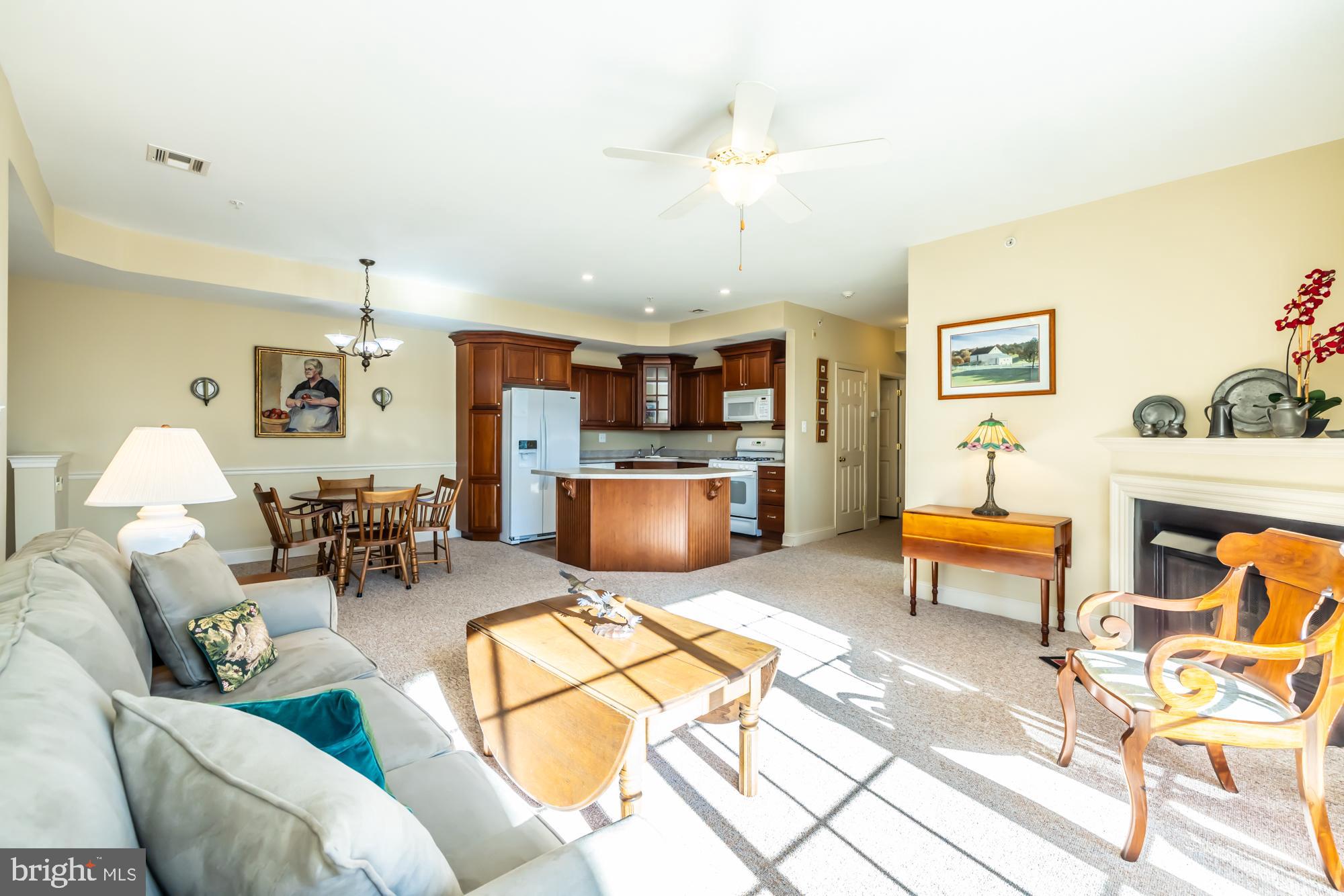 VICTORIA GARDENS - Residential