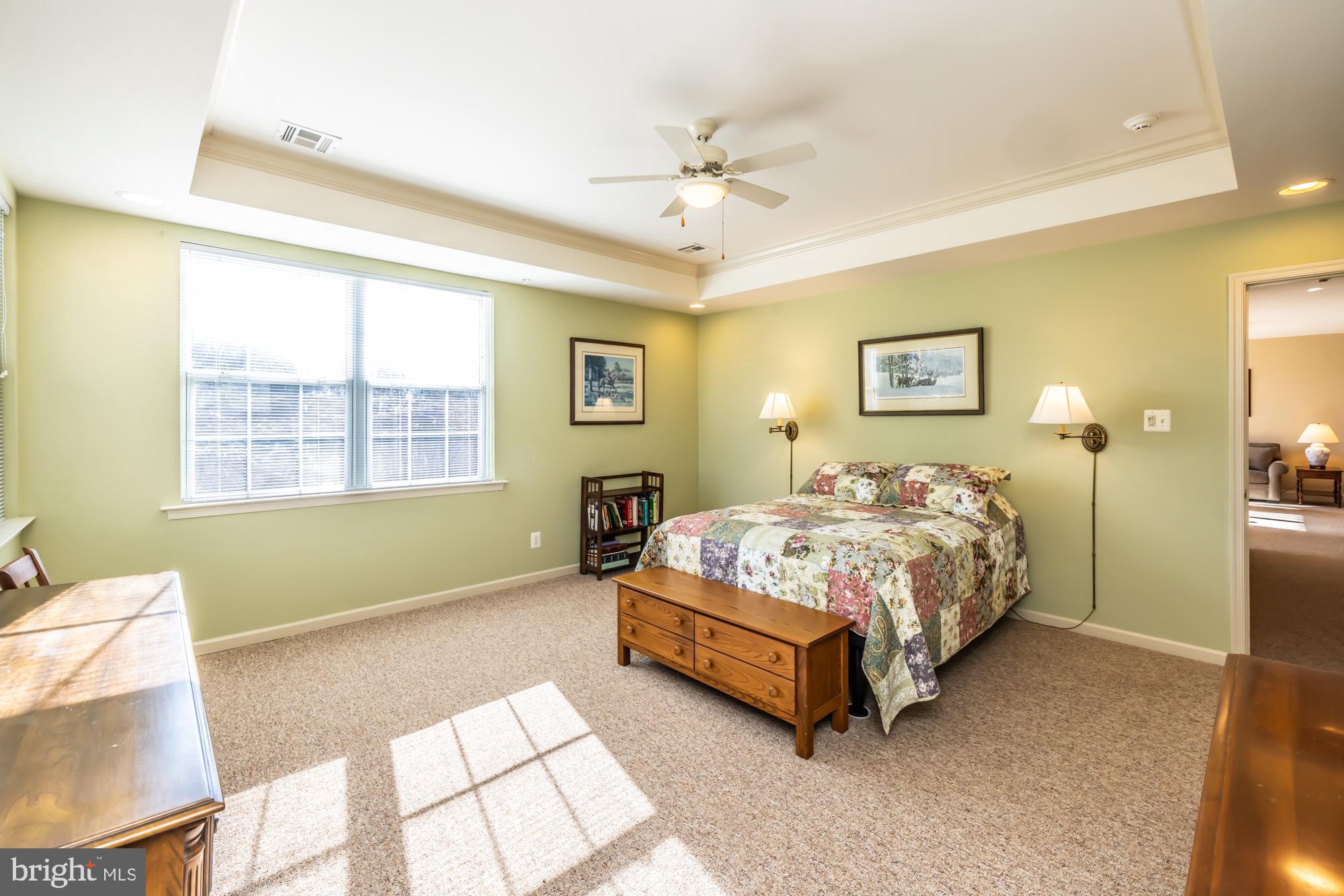 VICTORIA GARDENS - Residential