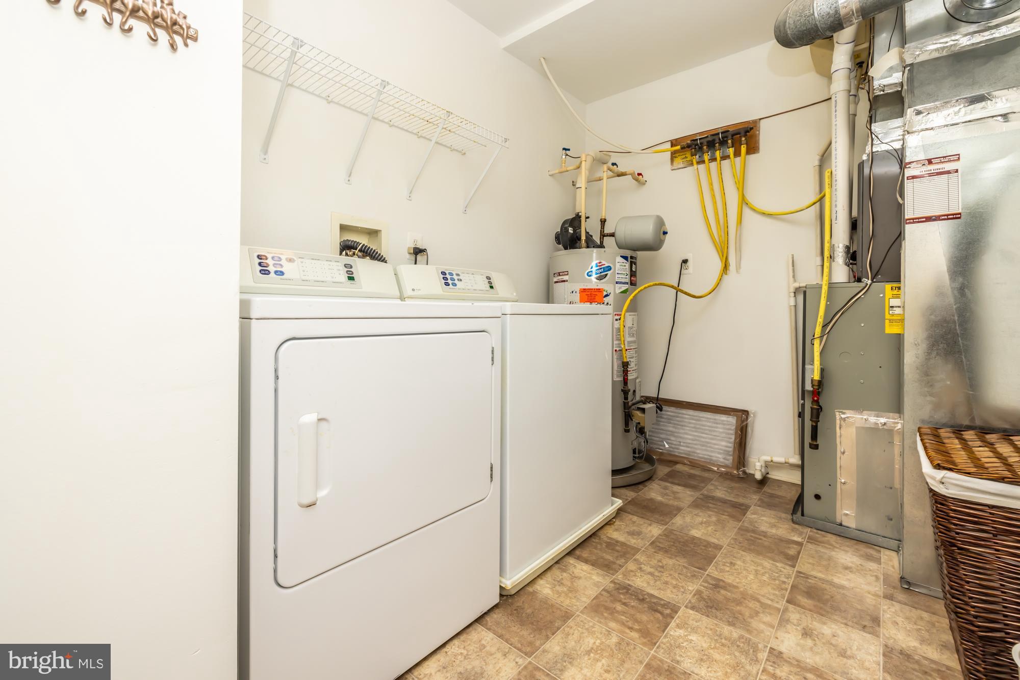 VICTORIA GARDENS - Residential