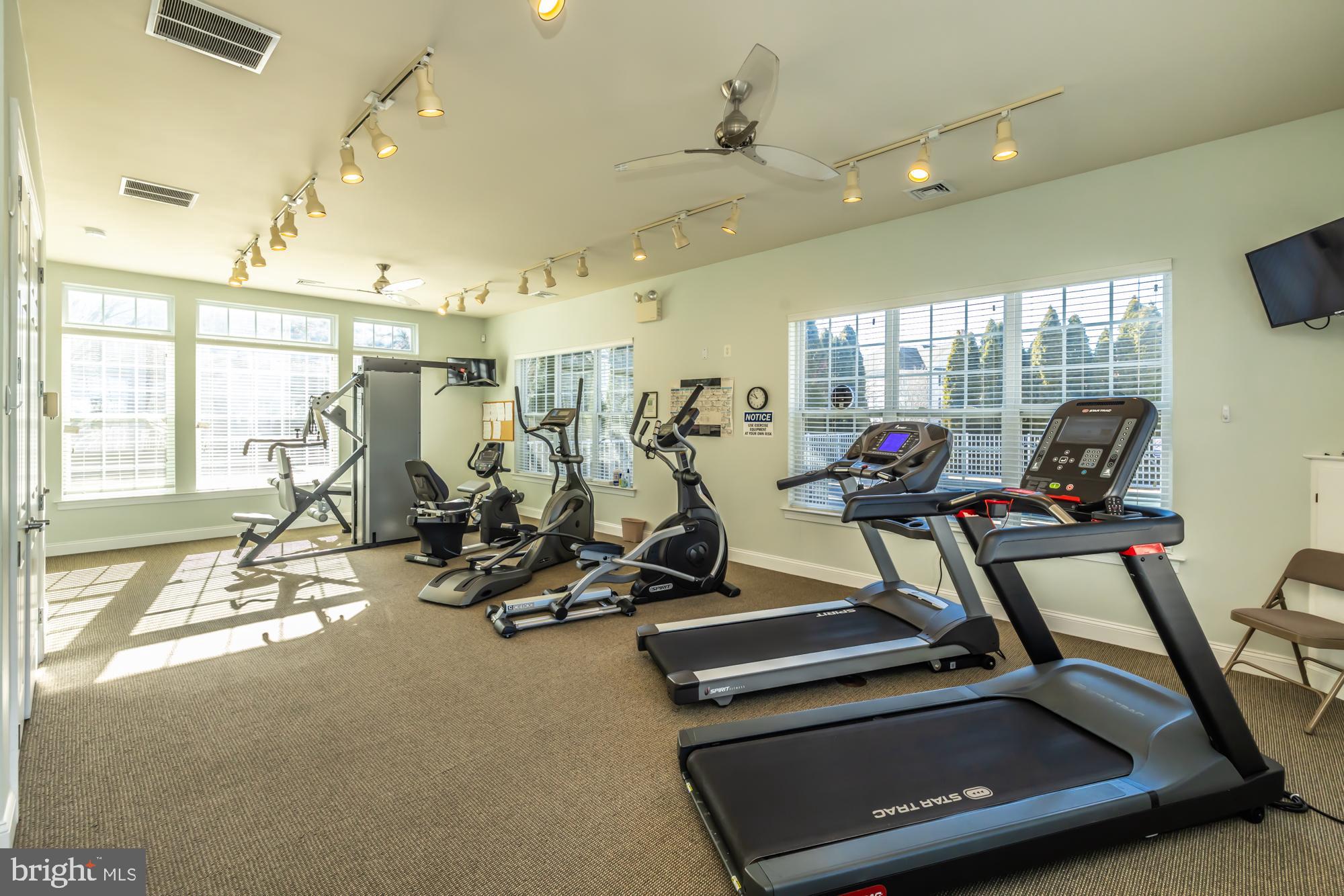 VICTORIA GARDENS - Residential