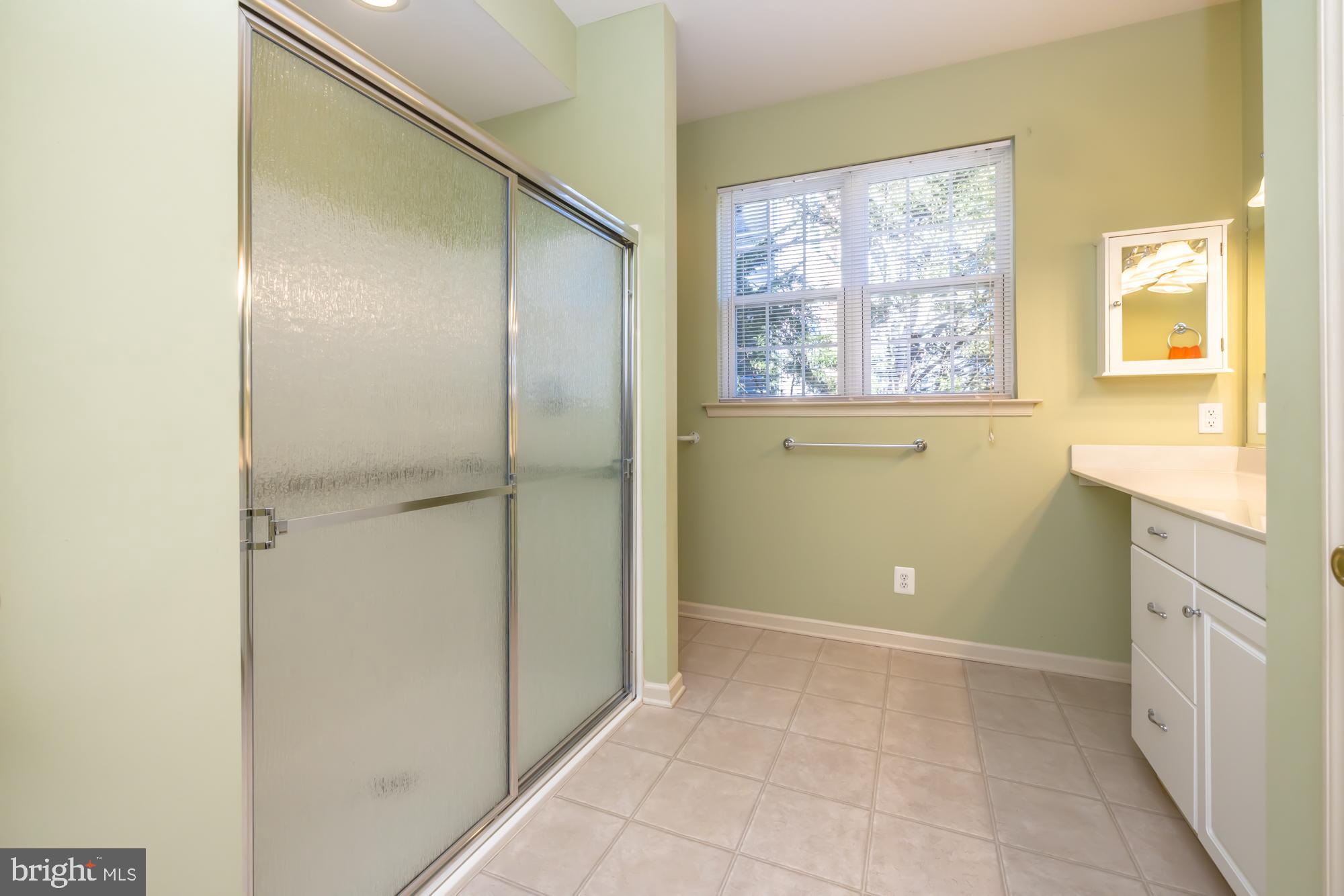 VICTORIA GARDENS - Residential